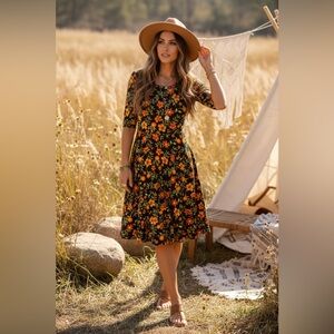 NWOT - LuLaRoe Nicole Dress